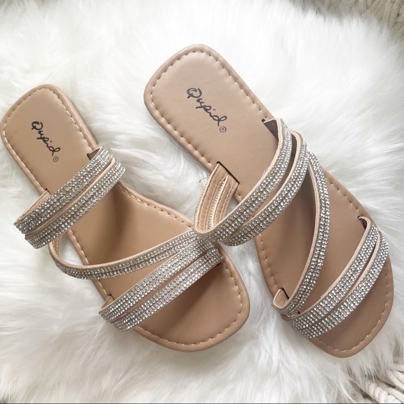 NEW Janet Sandal- in Nude - Picture 5 of 7